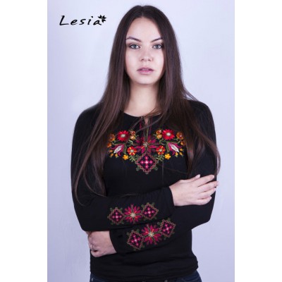 Embroidered t-shirt with long sleeves "Forest Song" red on black